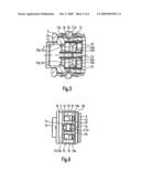 Coupling device for connecting pipes and vehicle with a coupling device of this type diagram and image