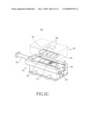 MOLDING APPARATUS AND INJECTION MOLDING METHOD USING THE SAME diagram and image