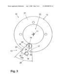 Device for limiting the angle of rotation of an object mounted in rotatable manner and optical observation apparatus diagram and image