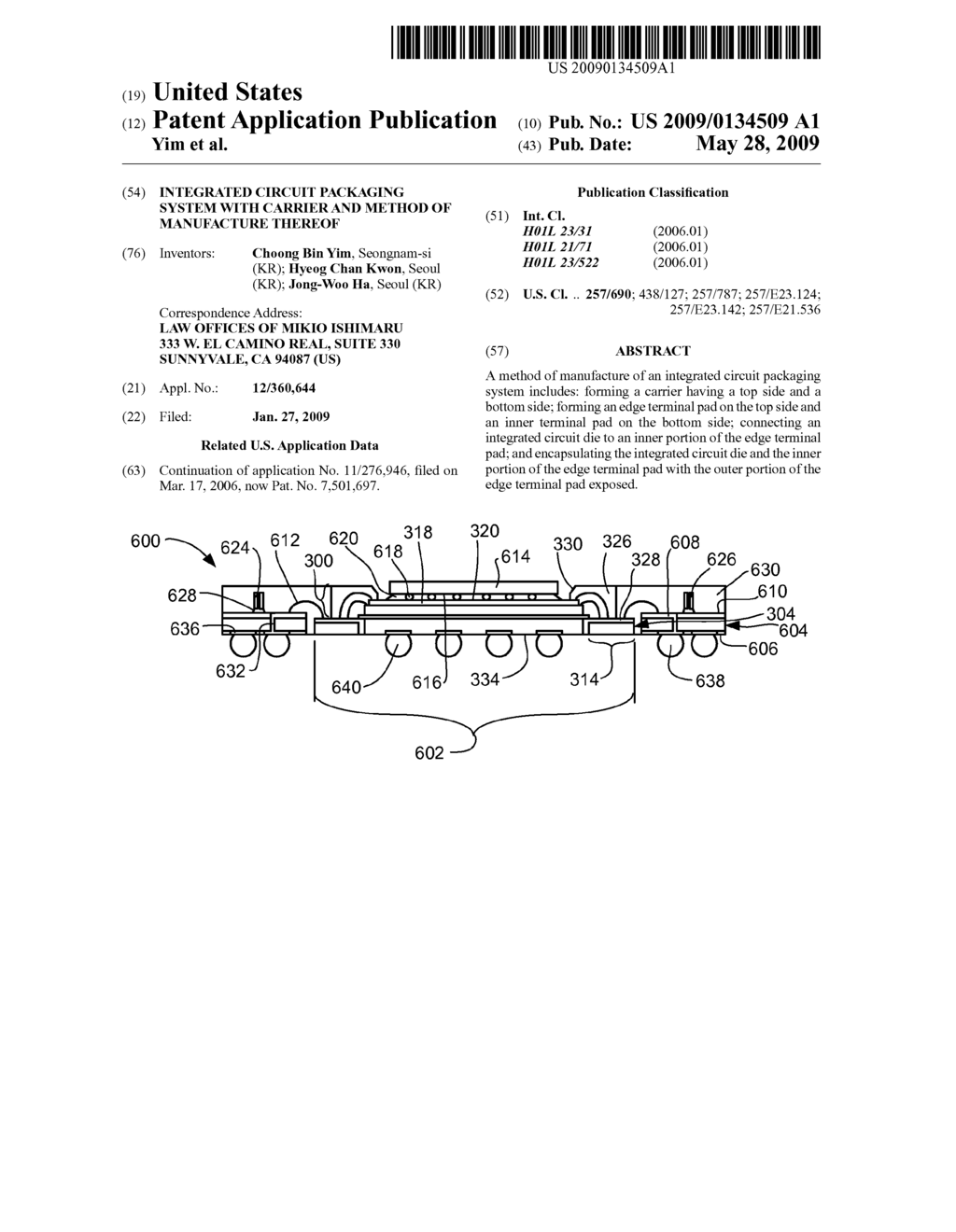 INTEGRATED CIRCUIT PACKAGING SYSTEM WITH CARRIER AND METHOD OF MANUFACTURE THEREOF - diagram, schematic, and image 01