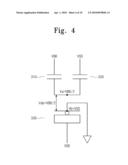 SEMICONDUCTOR MEMORY DEVICE WITH POWER DECOUPLING CAPACITORS AND METHOD OF FABRICATION diagram and image