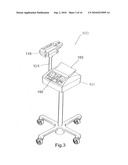 Leak detector for detecting leak of liquid injected into blood vessel using pulse signal diagram and image