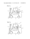 FUEL TANK MOUNTING DEVICE AND AN INDUSTRIAL USE VEHICLE THEREWITH diagram and image