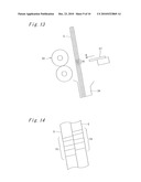 PAPER FOLDING APPARATUS AND POSTPROCESSING APPARATUS USING THE SAME diagram and image