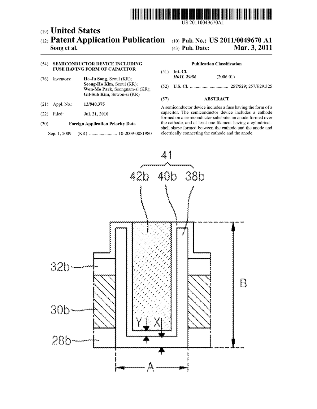 Semiconductor Device Including Fuse Having Form of Capacitor - diagram, schematic, and image 01