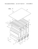 THIN FILM DEPOSITION APPARATUS, METHOD OF MANUFACTURING ORGANIC     LIGHT-EMITTING DISPLAY DEVICE BY USING THE APPARATUS, AND ORGANIC     LIGHT-EMITTING DISPLAY DEVICE MANUFACTURED BY USING THE METHOD diagram and image