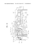 DEVICE FOR TRANSFERRING OPTICAL ELEMENTS diagram and image