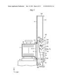 SUBSTRATE CONVEYING CONTAINER OPENING/CLOSING DEVICE, LID OPENING/CLOSING     DEVICE AND SEMICONDUCTOR MANUFACTURING APPARATUS diagram and image