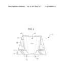 CONTAINER WITH ALIGNMENT FEATURE AND CARRY TRAY TRANSPORT SYSTEM THEREFORE diagram and image