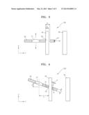 DEVICE FOR TRANSPORTING OPTICAL ELEMENT AND PHOTOGRAPHING APPARATUS     INCLUDING THE DEVICE diagram and image