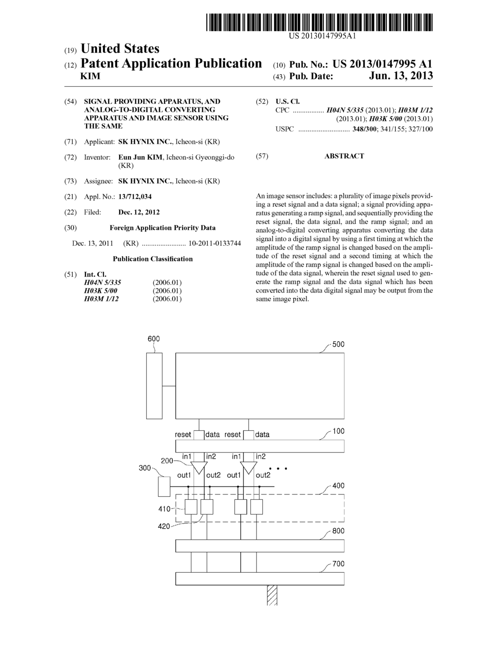 SIGNAL PROVIDING APPARATUS, AND ANALOG-TO-DIGITAL CONVERTING APPARATUS AND     IMAGE SENSOR USING THE SAME - diagram, schematic, and image 01