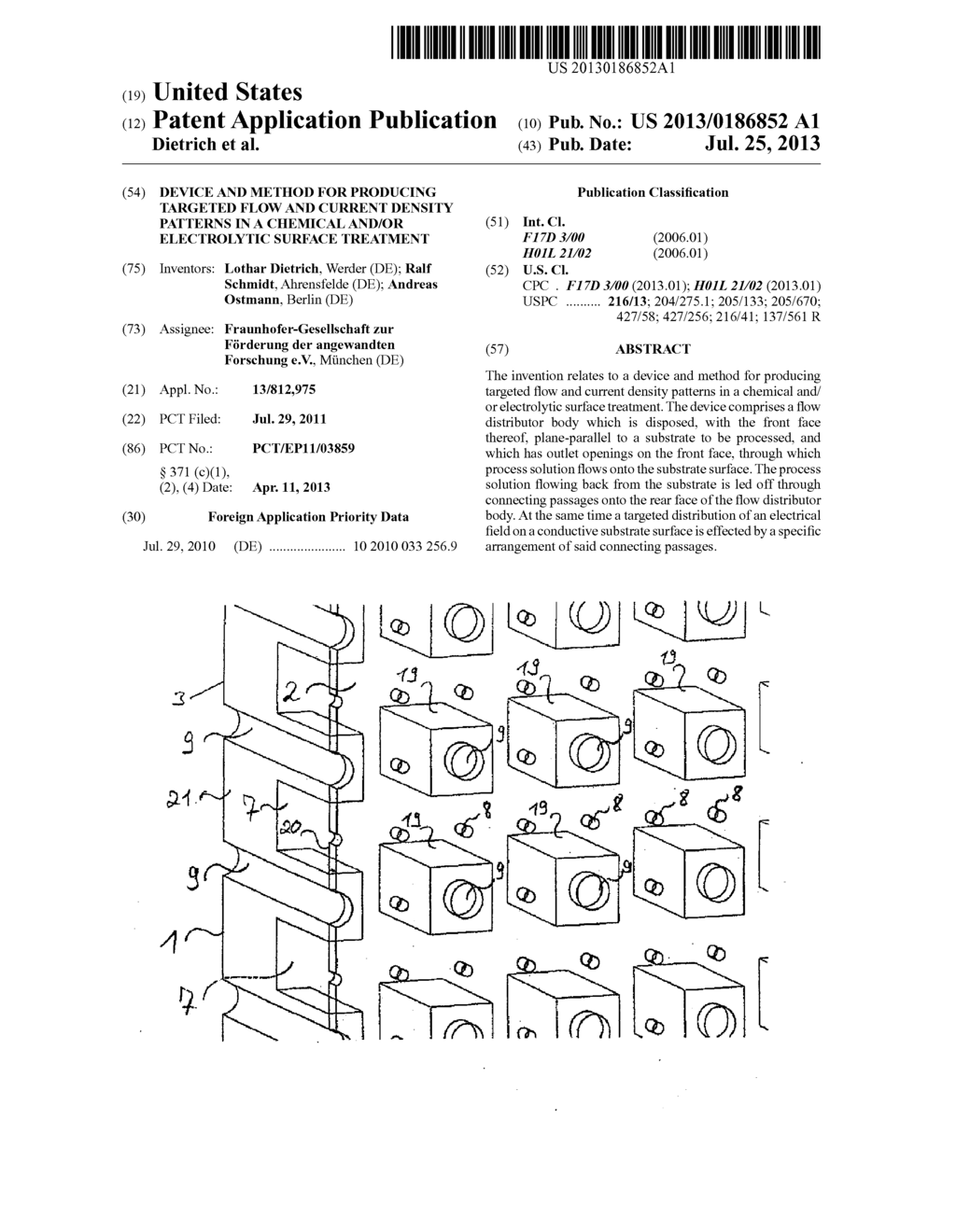 DEVICE AND METHOD FOR PRODUCING TARGETED FLOW AND CURRENT DENSITY PATTERNS     IN A CHEMICAL AND/OR ELECTROLYTIC SURFACE TREATMENT - diagram, schematic, and image 01