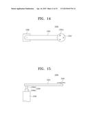 APPARATUS FOR TREATING SUBSTRATE AND METHOD FOR CARRYING SUBSTRATE diagram and image