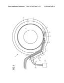 SUPERCONDUCTING MAGNET DEVICE INCLUDING A CRYOGENIC COOLING BATH AND     COOLING PIPES diagram and image