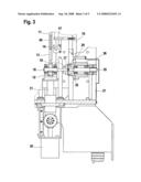 ARRANGEMENT FOR MOVING A CARRIER IN A CHAMBER, IN PARTICULAR A VACUUM CHAMBER diagram and image