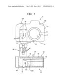 Battery tray, electronic apparatus, and vertical grip device diagram and image