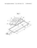 Connecting device, and small electronic apparatus and folding portable terminal apparatus having the same diagram and image