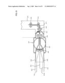 Method of conveying sheet-shaped member and equipment for conveying the same diagram and image