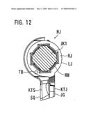 FOLDING ELECTRONIC DEVICE AND DEVICE FOR REDUCING UNDESIRED PLAY IN HINGE DEVICE diagram and image