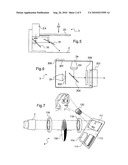 METHOD OF MAKING UP WITH LIGHT-SENSITIVE MAKEUP BY APPLYING A BASE LAYER AND A KIT FOR IMPLEMENTING SUCH A METHOD diagram and image