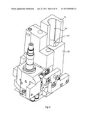 APPARATUS FOR TRANSFERRING DOSES OF PLASTIC MATERIAL diagram and image