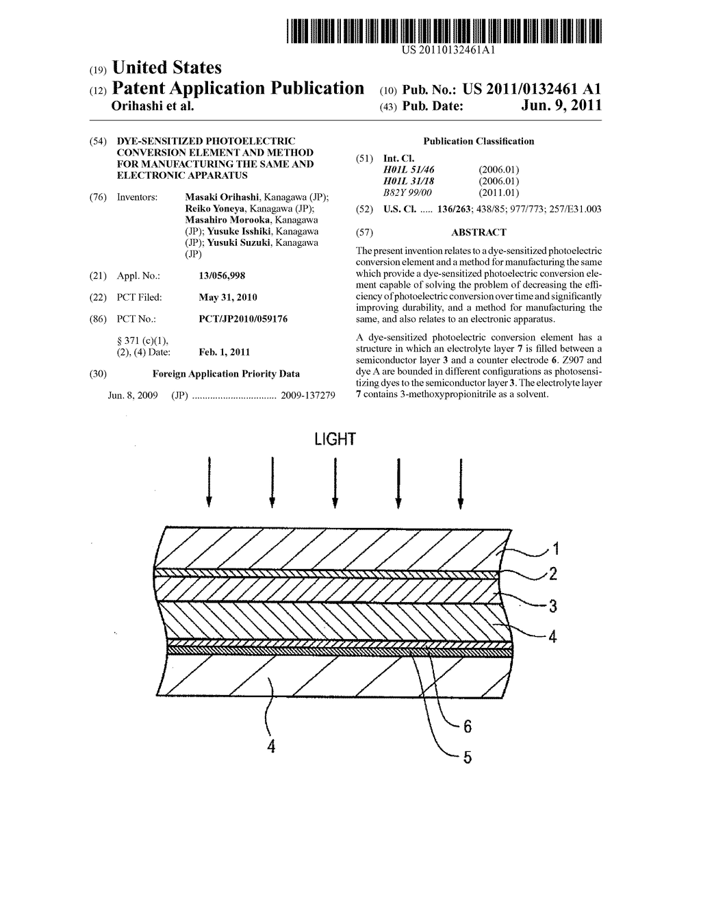 DYE-SENSITIZED PHOTOELECTRIC CONVERSION ELEMENT AND METHOD FOR     MANUFACTURING THE SAME AND ELECTRONIC APPARATUS - diagram, schematic, and image 01