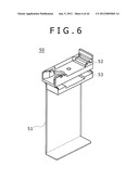 CONVEYING DEVICE, CONVEYING METHOD AND MICROSCOPE SYSTEM diagram and image