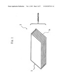 VACUUM HEAT INSULATING MATERIAL, HEAT INSULATING BOX USING VACUUM HEAT     INSULATING MATERIAL, REFRIGERATOR, REFRIGERATING/AIR-CONDITIONING     APPARATUS, WATER HEATER, EQUIPMENTS, AND MANUFACTURING METHOD OF VACUUM     HEAT INSULATING MATERIAL diagram and image