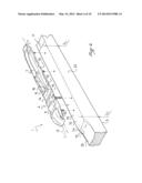 ASSEMBLY INCLUDING A GLIDING BOARD AND A DEVICE FOR RETAINING AN ARTICLE     OF FOOTWEAR diagram and image