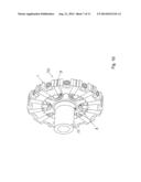 CLUTCH WITH CLUTCH RING ON TWO CLUTCH PARTS, AND ASSOCIATED CLUTCH RING diagram and image